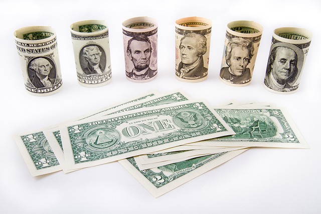 bank-loan-bank-money-640x480-42653255.jpeg